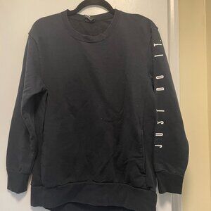 XS Nike Sweatshirt w/ Pockets